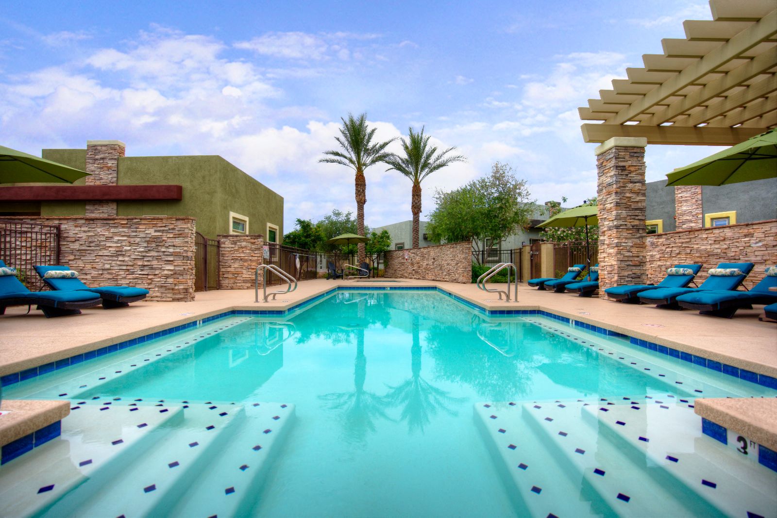 Palm Valley Villas photo 3